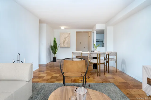 $2,700 | Undisclosed Address, White Plains, NY 10604