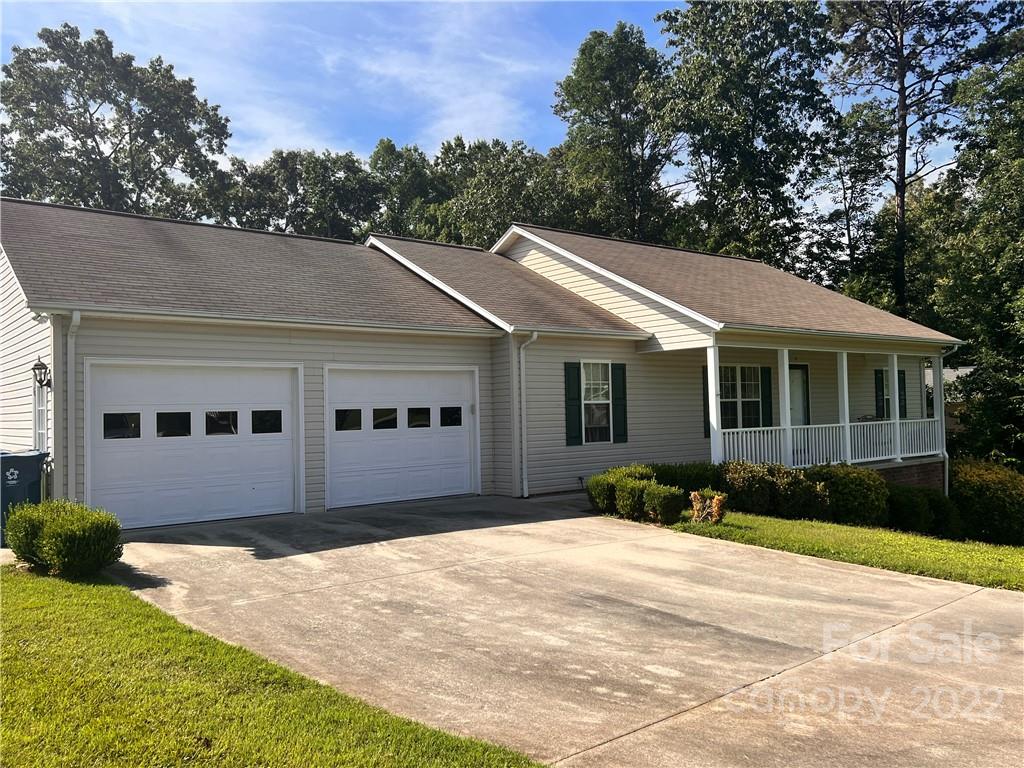 9 Hunters Ridge Court Granite Falls, NC 28630 - Photo 2 of 24 Gallery Image 2