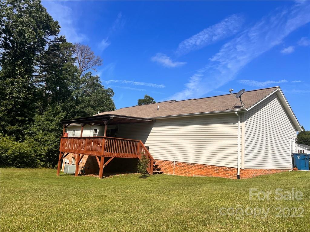 9 Hunters Ridge Court Granite Falls, NC 28630 - Photo 5 of 24 Gallery Image 5