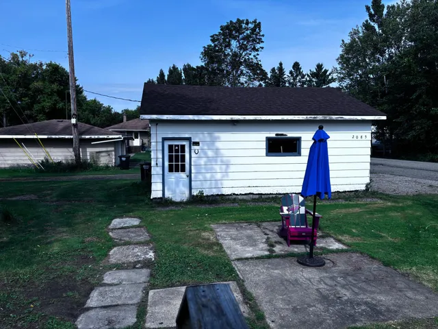 $90,000 | 2085 Town Road 122, International Falls, MN 56649