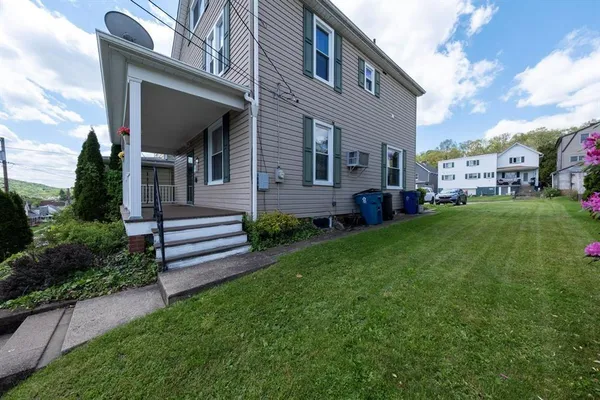 $189,900 | 227 South 5th Street, Youngwood, PA 15697