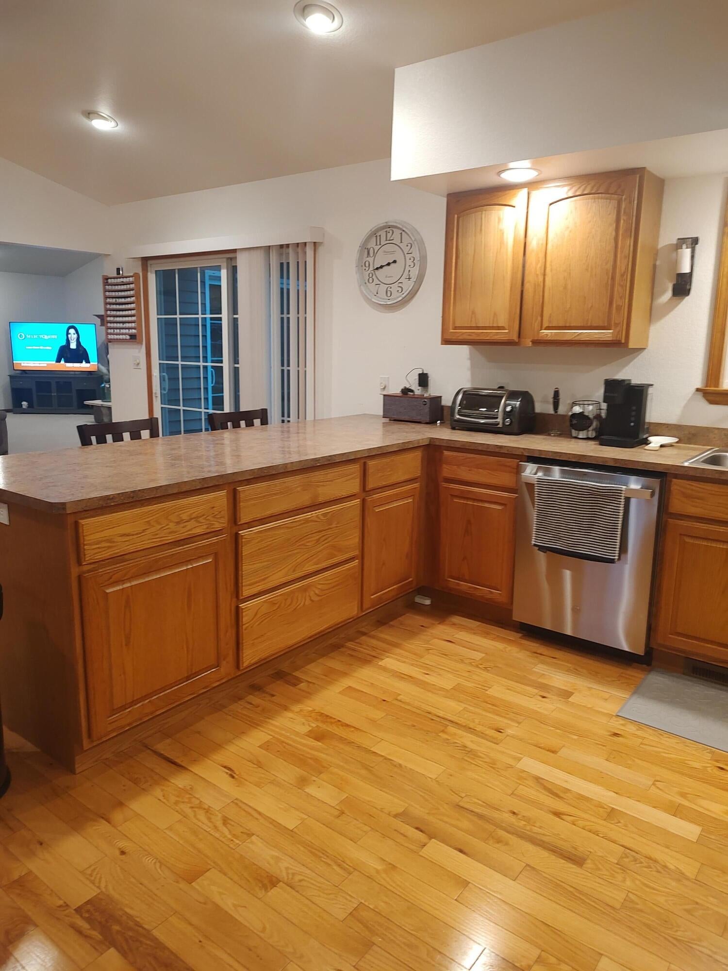 9710 Monroe Road St. Helen, MI 48656 - Photo 3 of 37 kitchen (2)