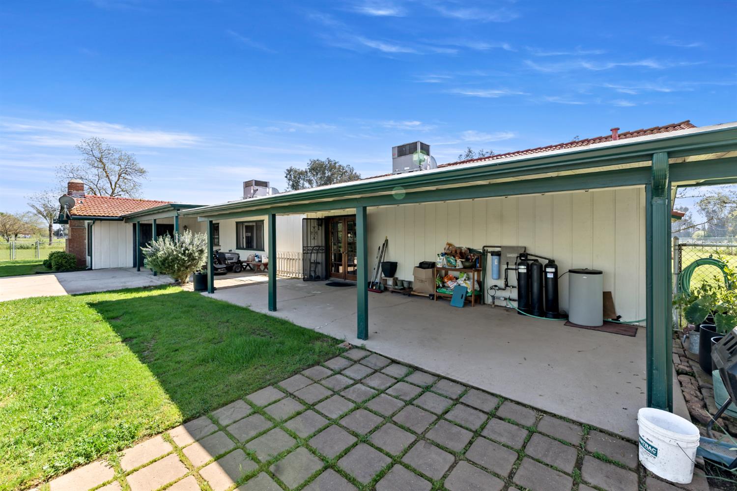 4776 Stetson Road Clovis, CA 93619 - Photo 37 of 49 a view of a house with backyard porch and sitting area