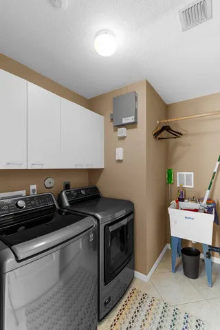 $550,000 | 6595 Waverly Lane, Lake Worth, FL 33467