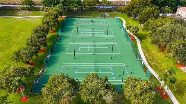 $550,000 | 6595 Waverly Lane, Lake Worth, FL 33467