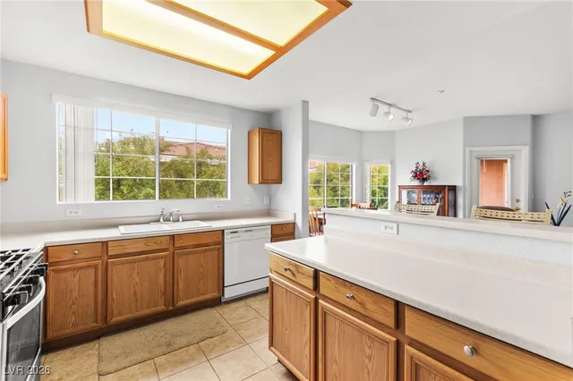 $315,000 | 830 Carnegie Street, Unit 623, Henderson, NV 89052