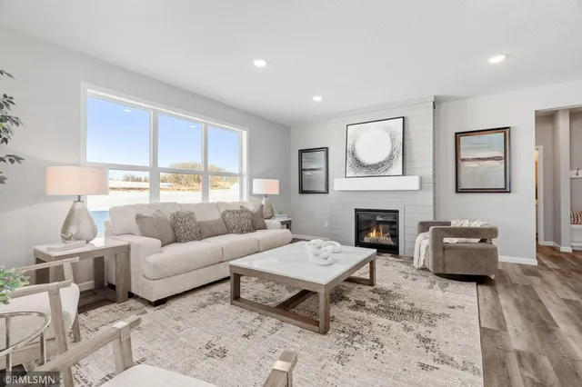 $659,900 | 17401 61st Street Northeast, Rogers, MN 55374