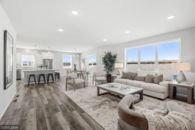 $659,900 | 17401 61st Street Northeast, Rogers, MN 55374