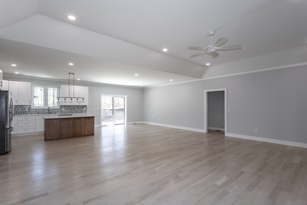 134 Russellville Road Westfield, MA 01085 - Photo 10 of 41 Gallery Image 10
