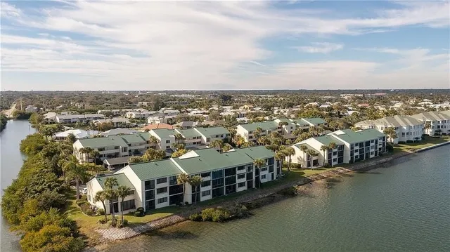 $2,350 | 1845 Tarpon Lane, Unit G305, Vero Beach, FL 32960