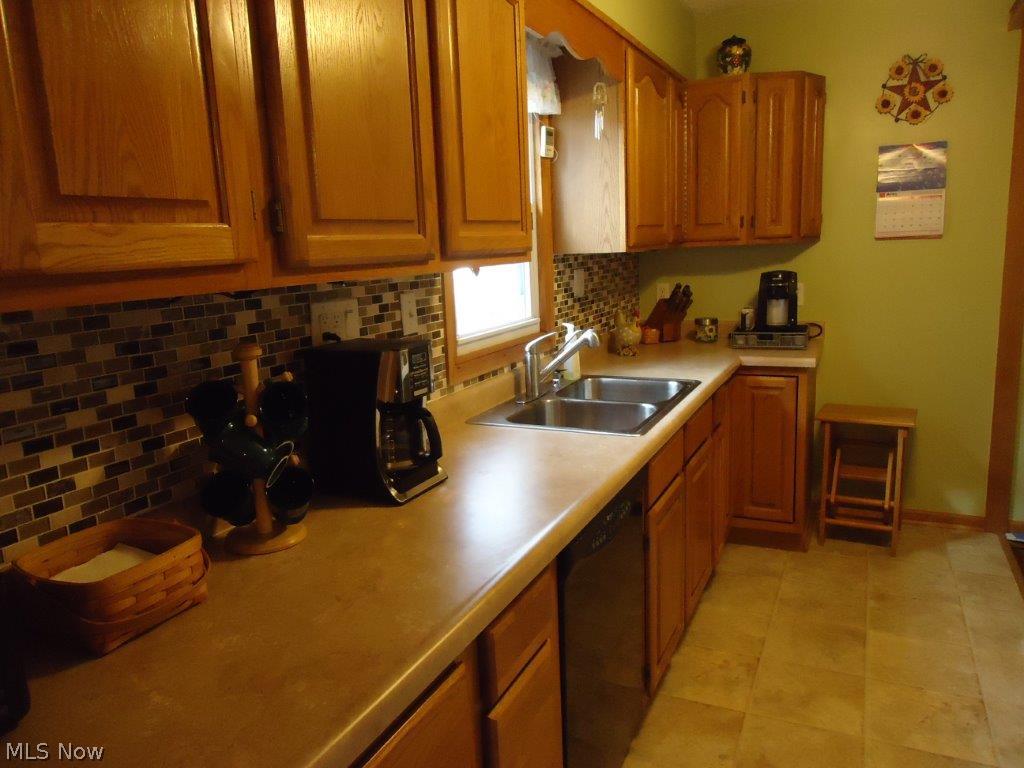 6217 East State Road Newcomerstown, OH 43832 - Photo 2 of 24 Gallery Image 2