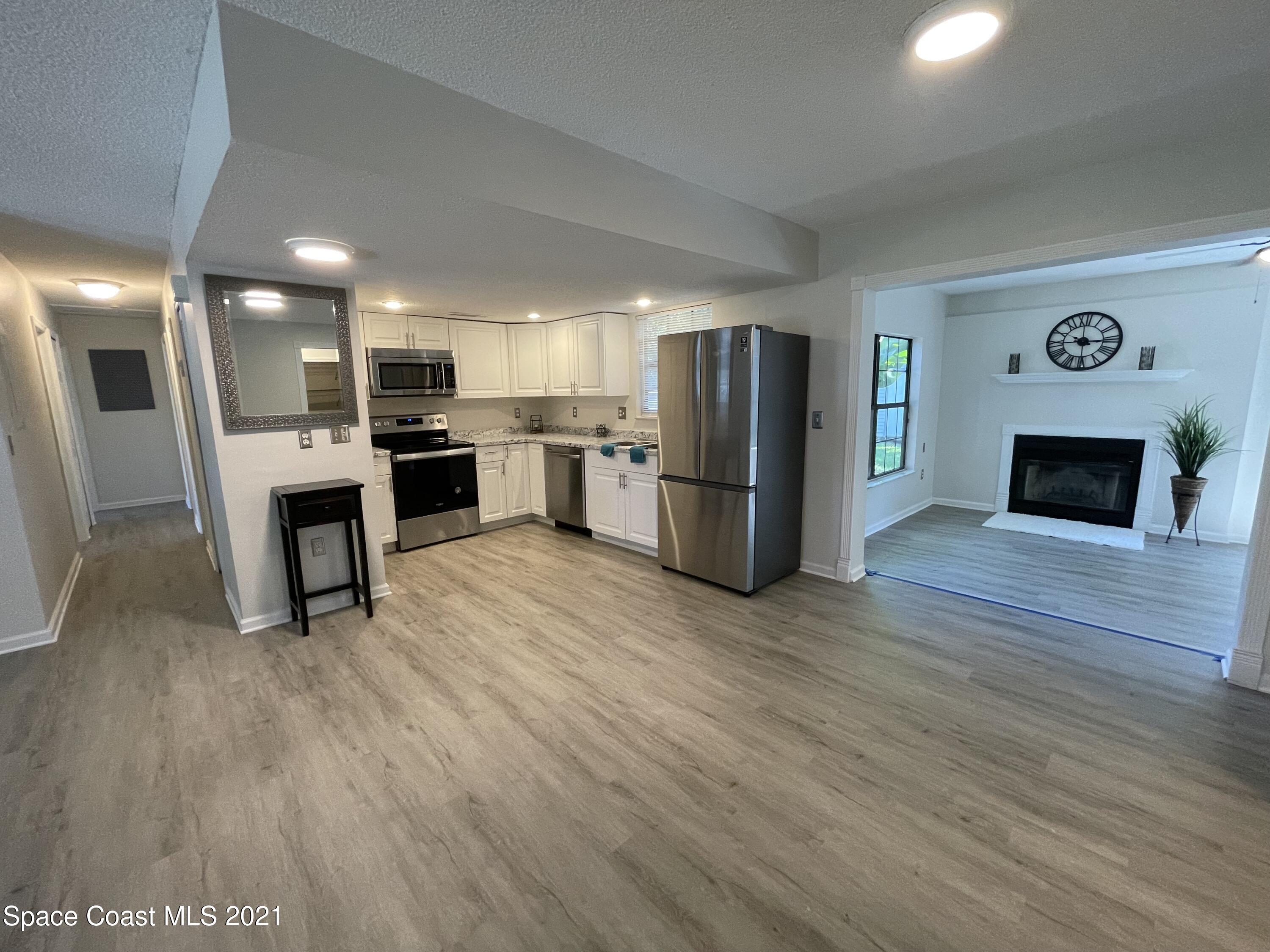 7415 Darien Road Cocoa, FL 32927 - Photo 2 of 12 Kitchen / Family Room