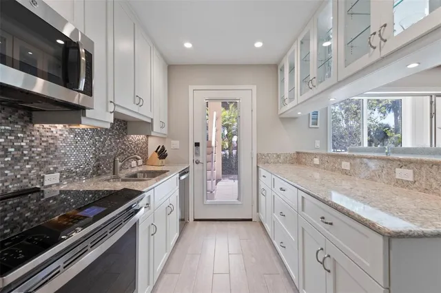 $665,000 | 137 Avenida Messina, Unit 1, Sarasota, FL 34242