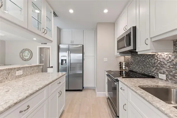 $665,000 | 137 Avenida Messina, Unit 1, Sarasota, FL 34242