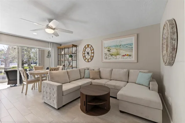 $665,000 | 137 Avenida Messina, Unit 1, Sarasota, FL 34242