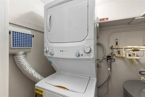 $665,000 | 137 Avenida Messina, Unit 1, Sarasota, FL 34242