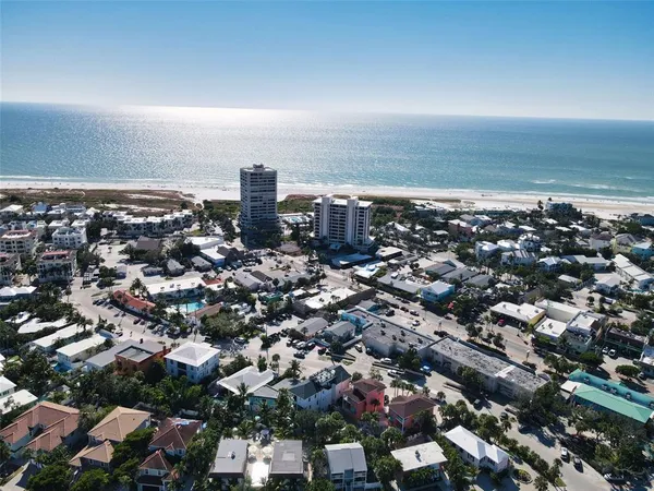 $665,000 | 137 Avenida Messina, Unit 1, Sarasota, FL 34242