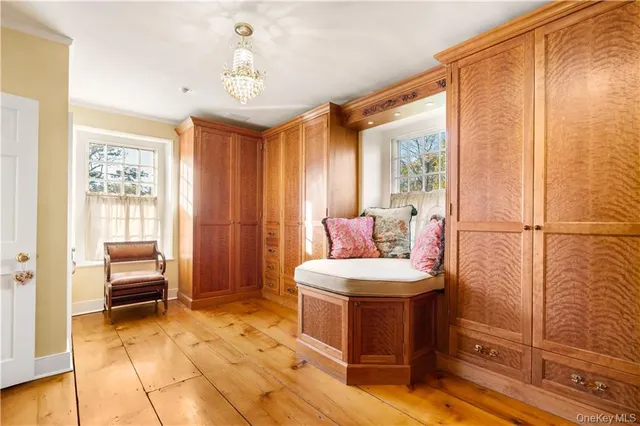 $1,750,000 | 11 Brown Road, Pleasant Valley, NY 12569