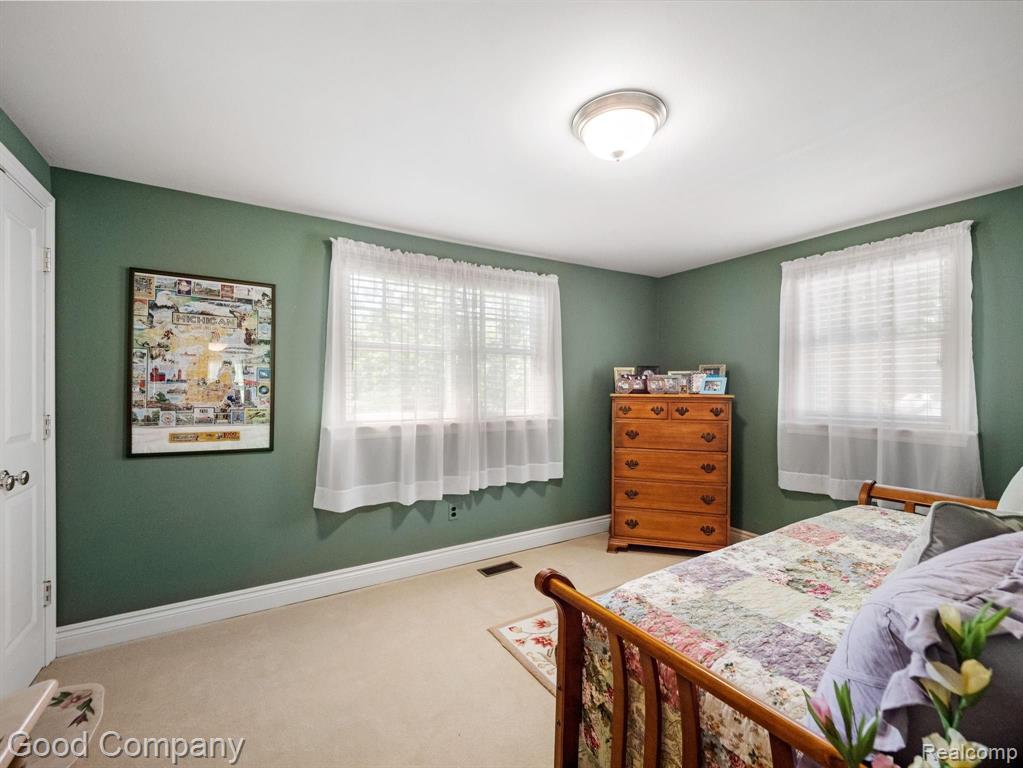 1627 Dorothea Road Berkley, MI 48072 - Photo 39 of 47