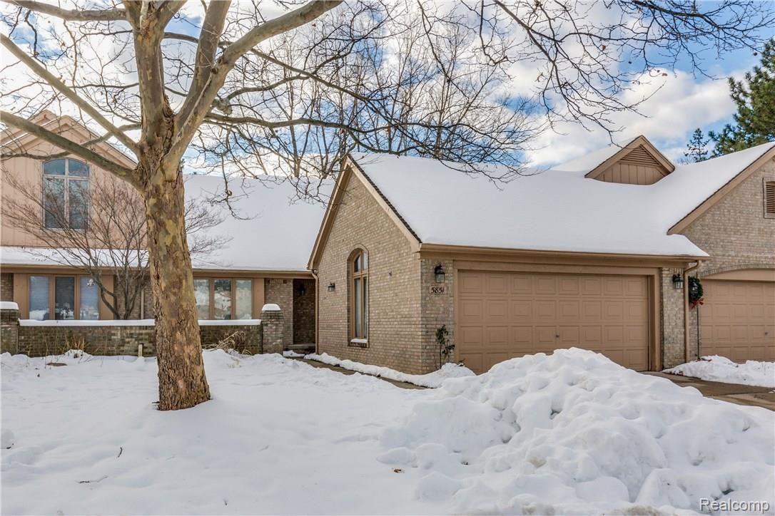 5851 Dawn Ridge Drive, Unit 39 Troy, MI 48098 - Photo 2 of 23 5851 Dawn Rdg Rd-1.jpg