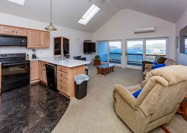 $1,500,000 | 117 Shore Road, Southwest Harbor, ME 04679