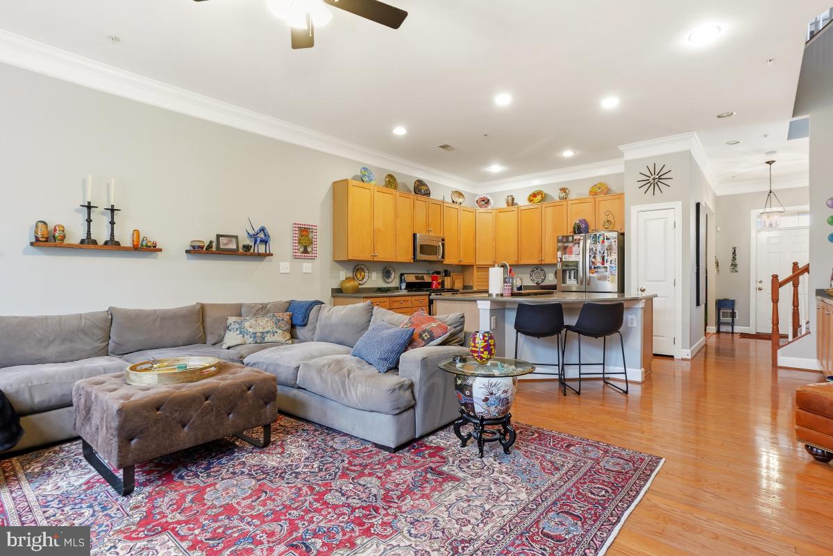 23416 Clarksridge Road Clarksburg, MD 20871 - Photo 17 of 48 Family Room