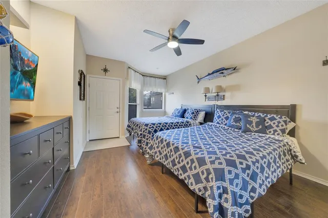 $280,000 | 2164 Tanglewood Boulevard, Unit C215, Pottsboro, TX 75076