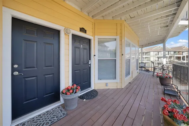 $280,000 | 2164 Tanglewood Boulevard, Unit C215, Pottsboro, TX 75076