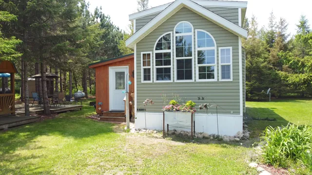 $149,000 | 215 Marshall Avenue, Henning, MN 56551