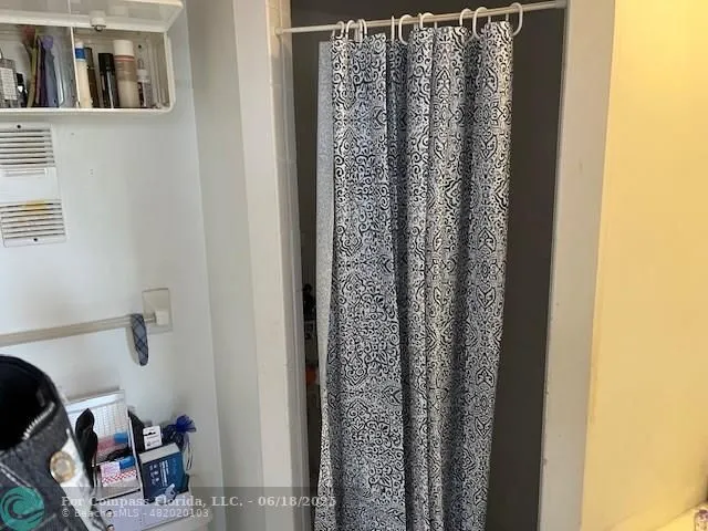 $210,000 | 9330 Lagoon Place, Unit 406, Davie, FL 33324