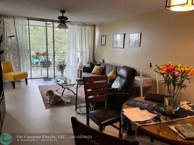 $210,000 | 9330 Lagoon Place, Unit 406, Davie, FL 33324