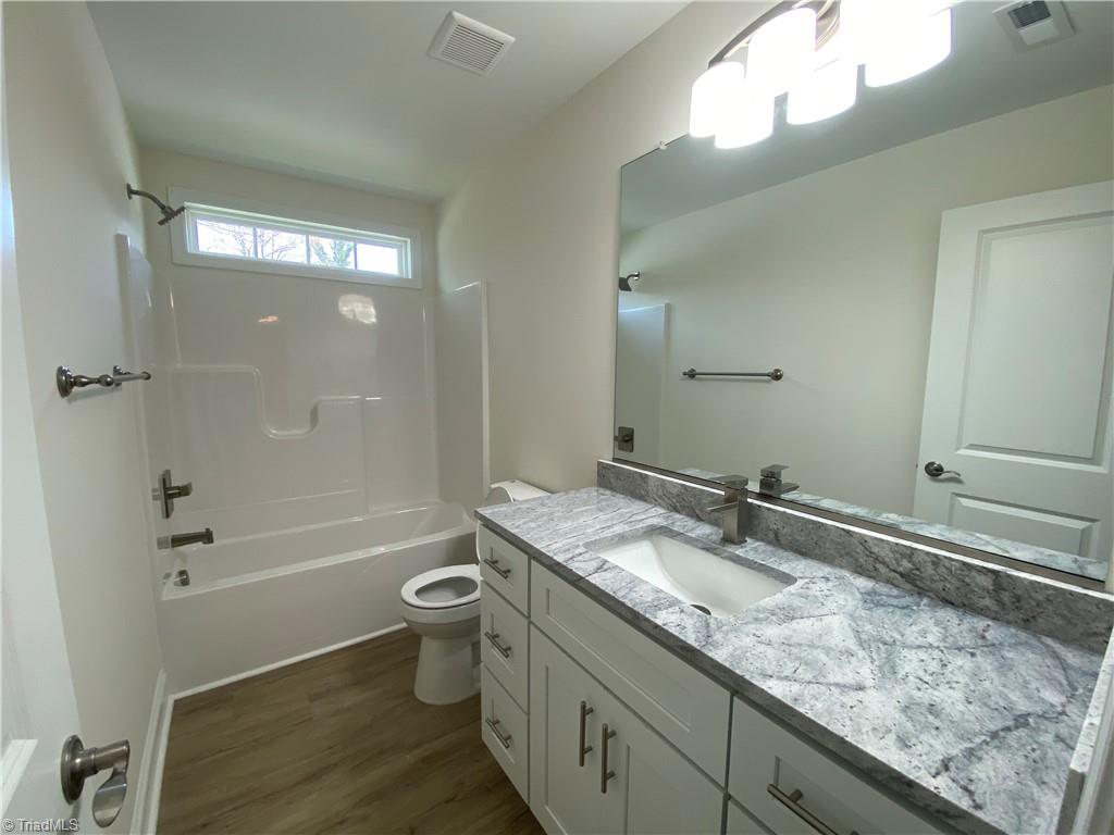 2320 Edgewood Drive High Point, NC 27262 - Photo 12 of 18