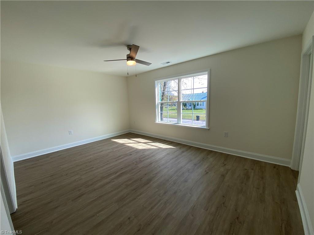 2320 Edgewood Drive High Point, NC 27262 - Photo 13 of 18