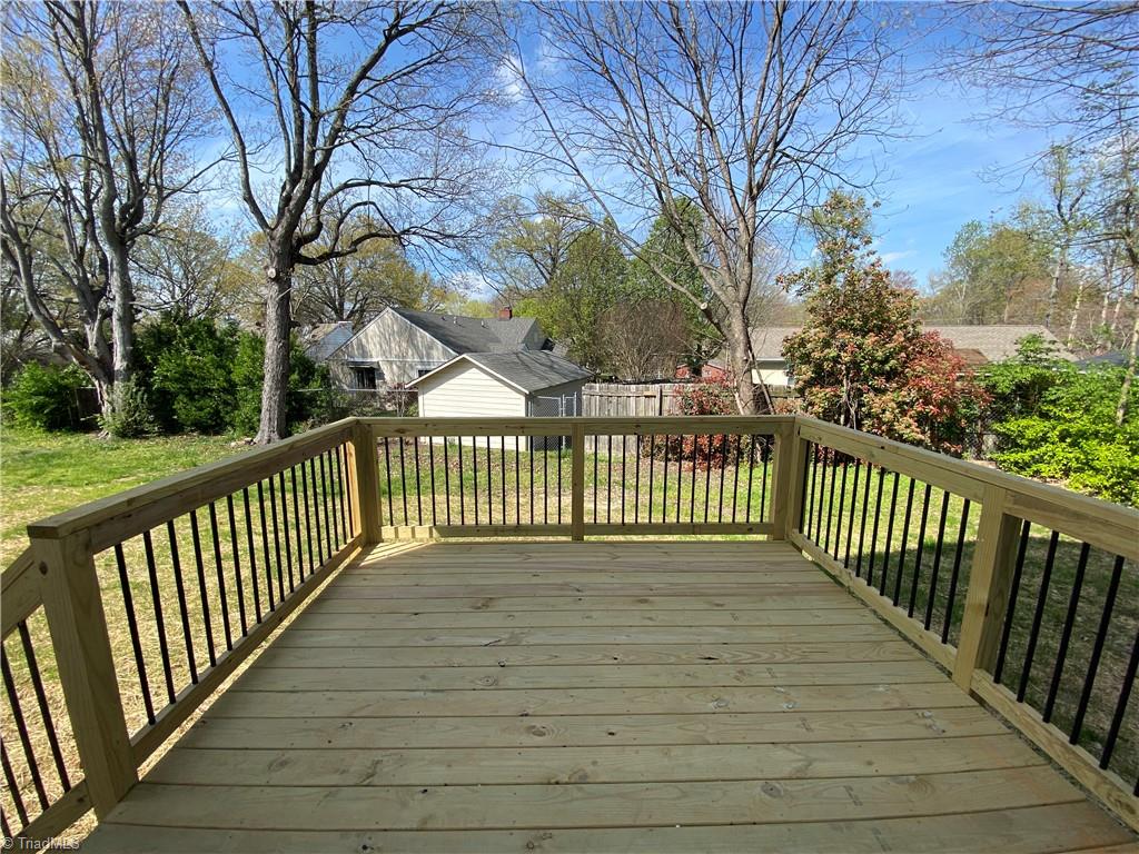 2320 Edgewood Drive High Point, NC 27262 - Photo 16 of 18