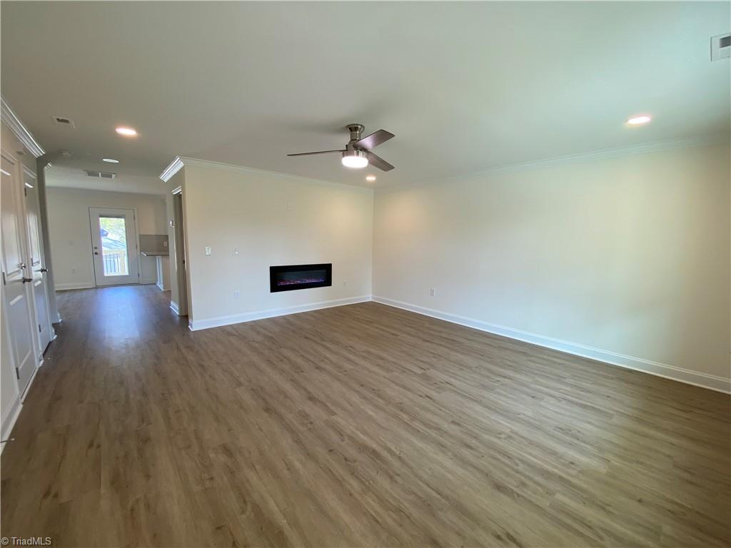 2320 Edgewood Drive High Point, NC 27262 - Photo 3 of 18