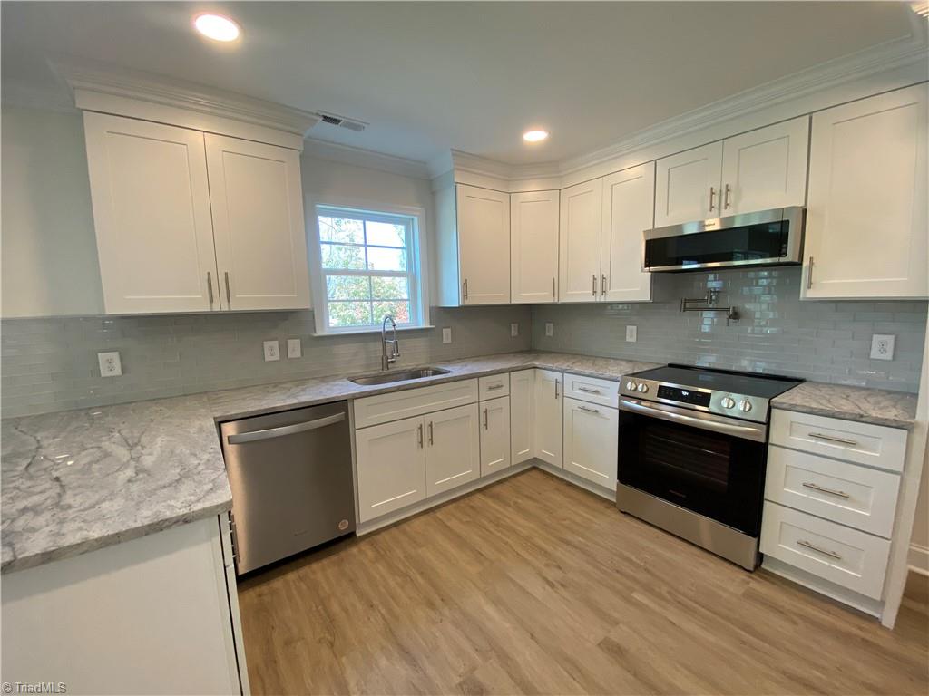 2320 Edgewood Drive High Point, NC 27262 - Photo 6 of 18