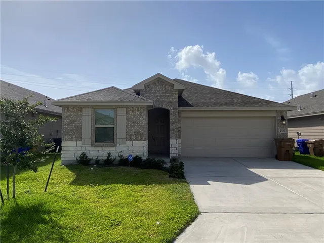 $2,200 | 2326 Restful Lane, Corpus Christi, TX 78418