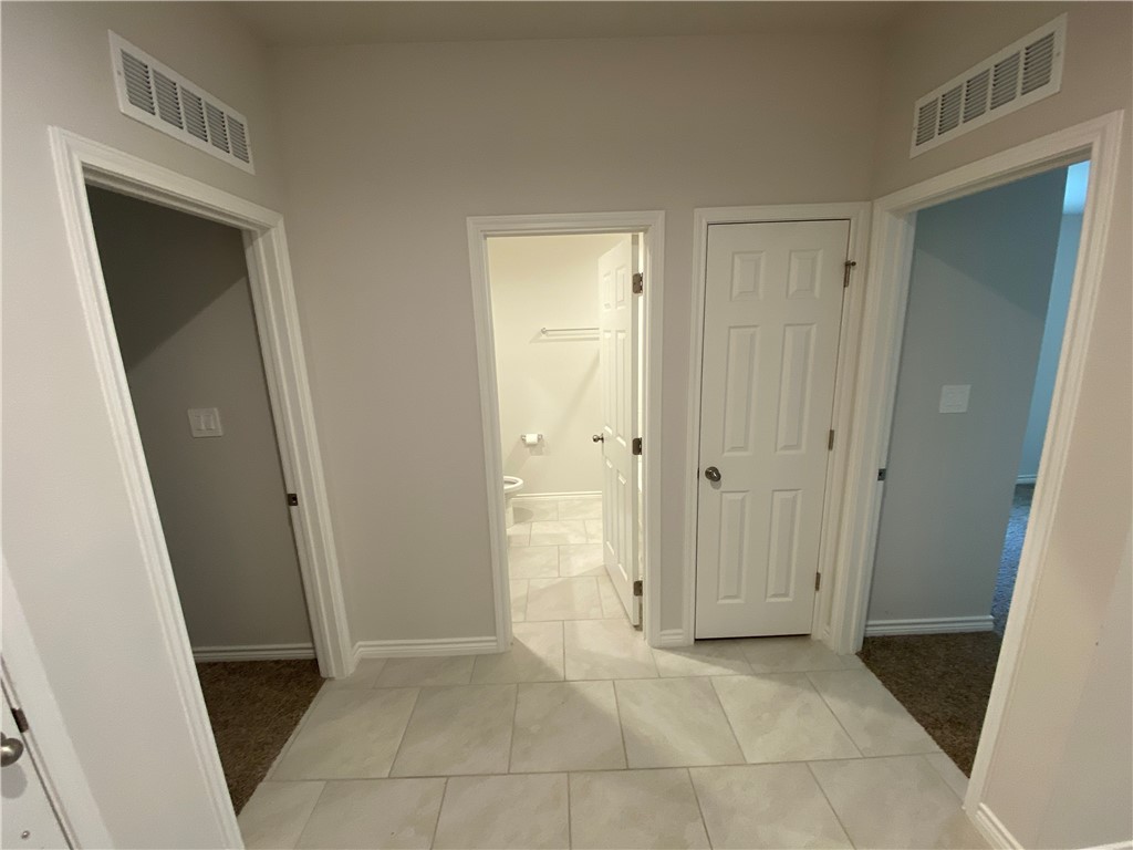 2326 Restful Lane Corpus Christi, TX 78418 - Photo 3 of 17