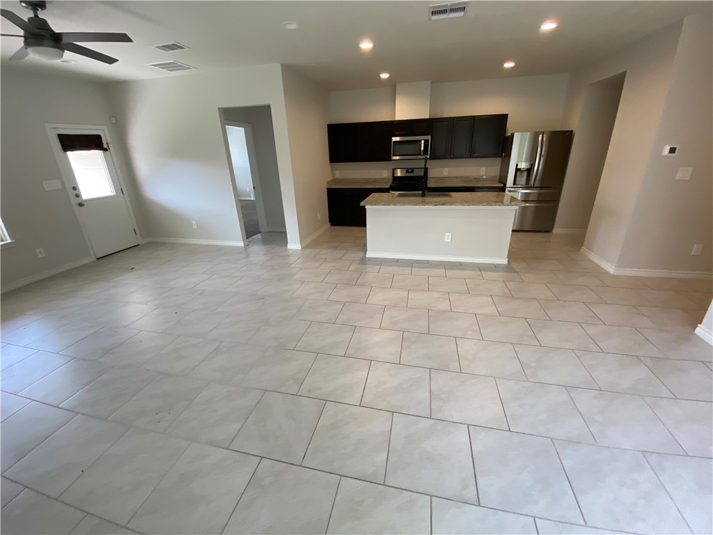 2326 Restful Lane Corpus Christi, TX 78418 - Photo 10 of 17