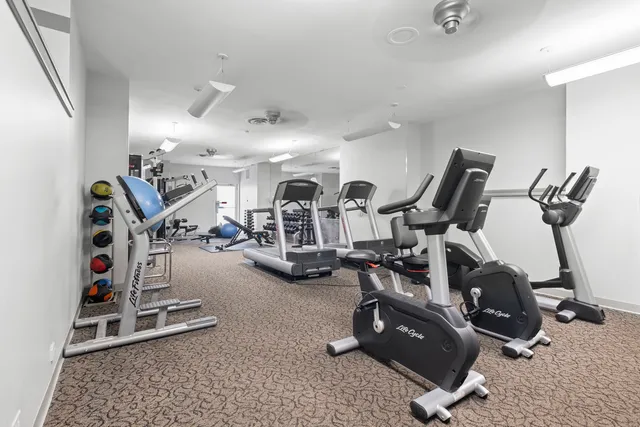 $204,900 | 6301 North Sheridan Road, Unit 11A, Chicago, IL 60660