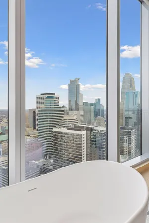 $8,500 | 255 Hennepin Avenue, Unit 3201, Minneapolis, MN 55401