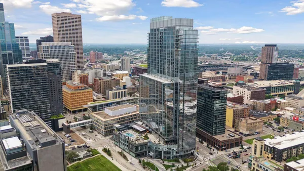 $8,500 | 255 Hennepin Avenue, Unit 3201, Minneapolis, MN 55401