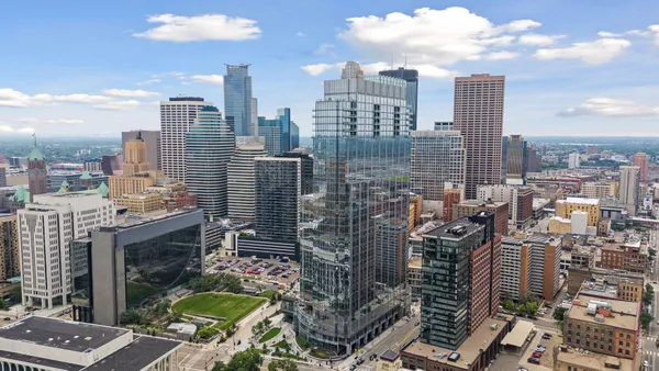 $8,500 | 255 Hennepin Avenue, Unit 3201, Minneapolis, MN 55401