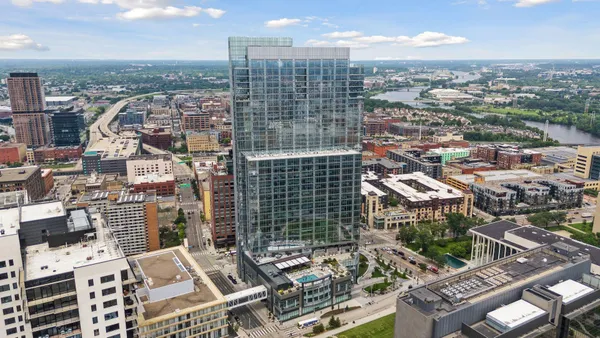 $8,500 | 255 Hennepin Avenue, Unit 3201, Minneapolis, MN 55401