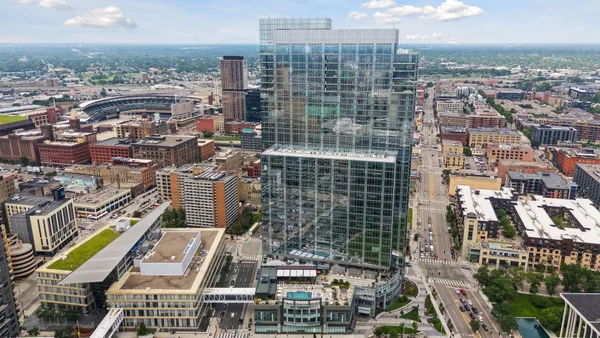 $8,500 | 255 Hennepin Avenue, Unit 3201, Minneapolis, MN 55401