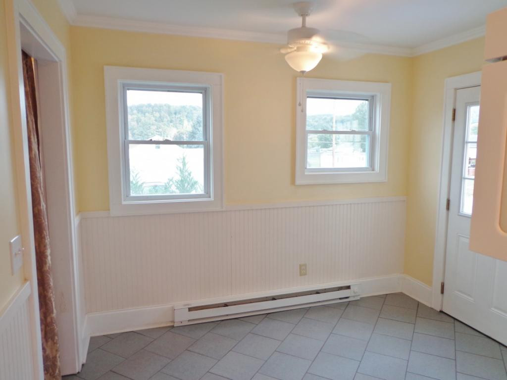 140 Coal Chute Road Elizabethton, TN 37643 - Photo 9 of 12 Photo 9