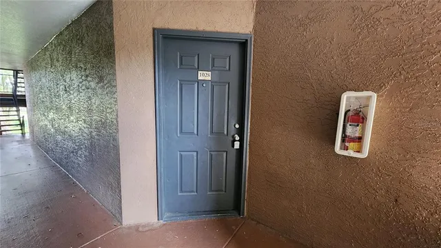 $1,500 | 4630 Commander Drive, Unit 1028, Orlando, FL 32822