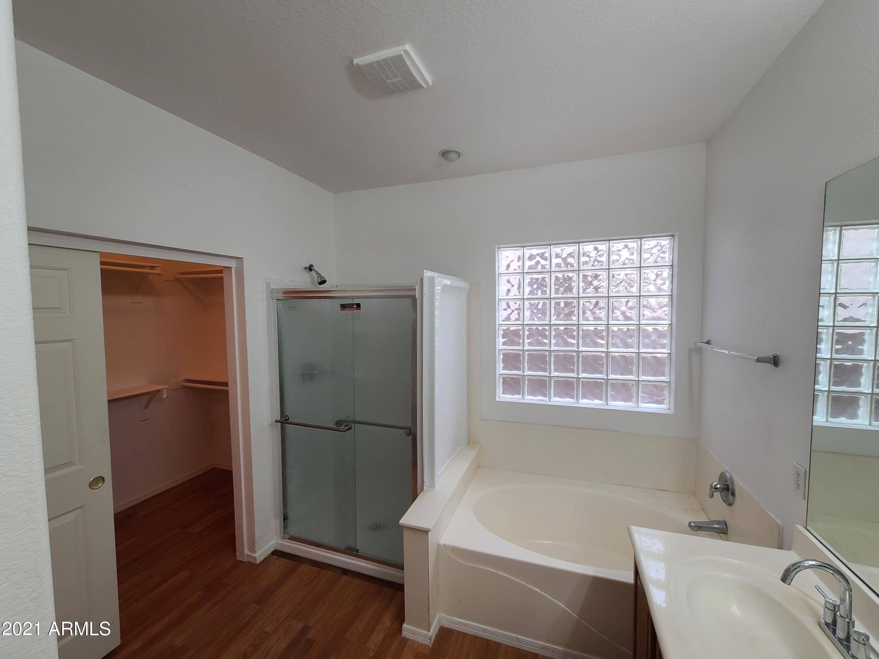 9238 West Berkeley Road Phoenix, AZ 85037 - Photo 9 of 14 20211213_154824