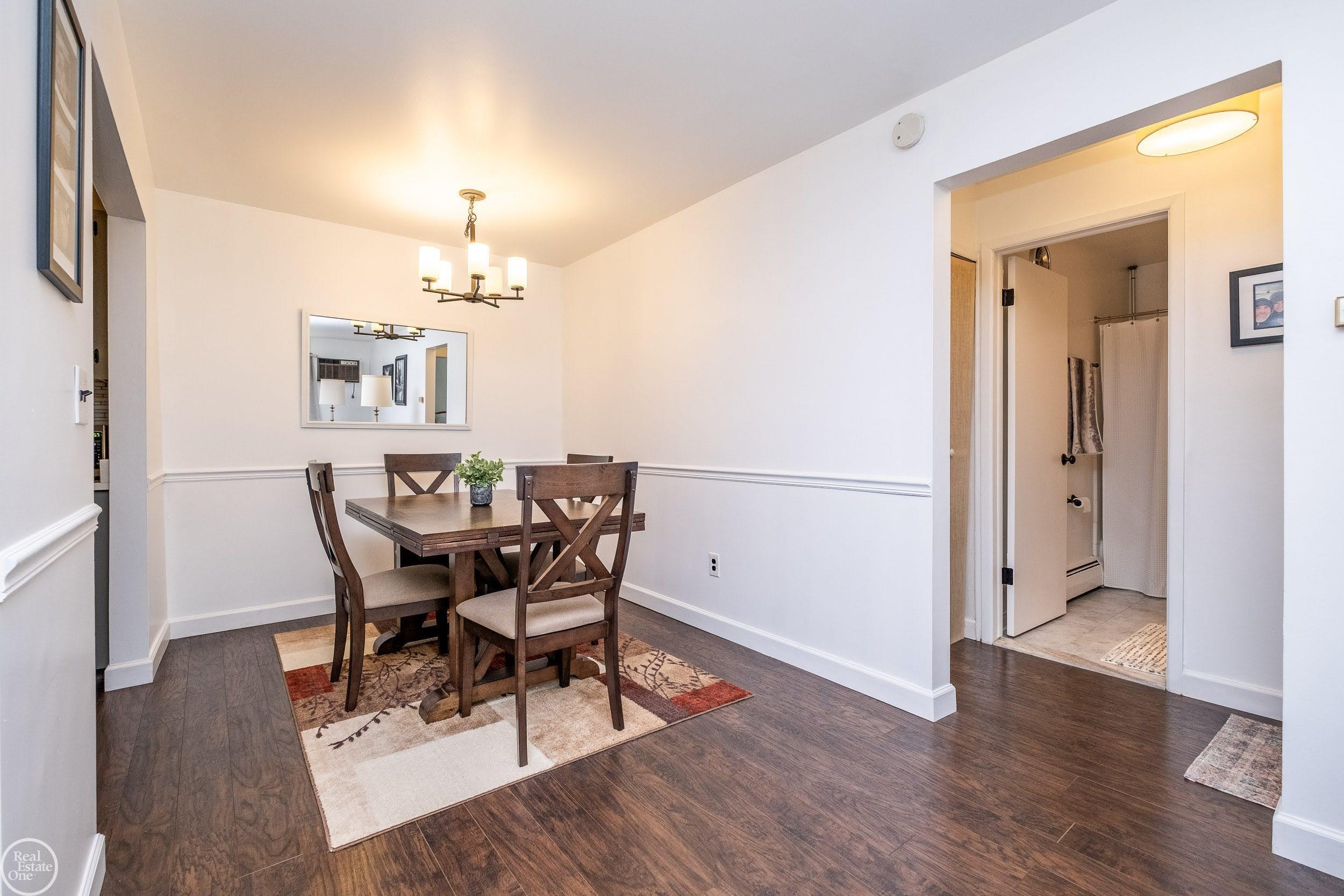 4909 Crooks Road, Unit E 5 Royal Oak, MI 48073 - Photo 6 of 35