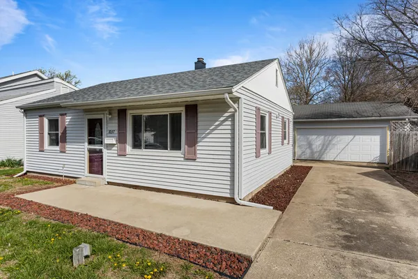 $120,000 | 1037 Bel Aire Drive, Rantoul, IL 61866